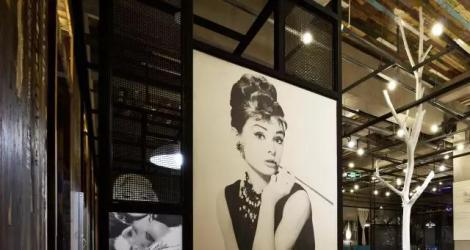 「融創(chuàng)春風(fēng)十里」售樓中心，光影演繹的自然之道！