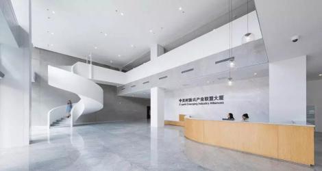 成都海倫天麓銷售中心，東方優(yōu)雅與現(xiàn)代融合的空間縮影！